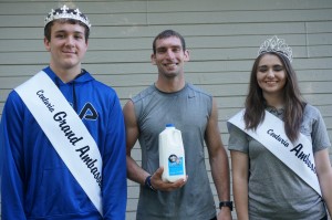 5K Milk Run Winner was Ryan Stridde with a time of 18.22. He was congratulated by Centuria Ambassadors Anthony Connolly and Payton Kelch. Winners in each age division received a half gallon of milk for their efforts. 